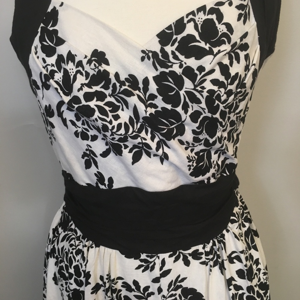 RUBBER DUCKY PRODUCTIONS HALTER DRESS - Picture 6 of 6